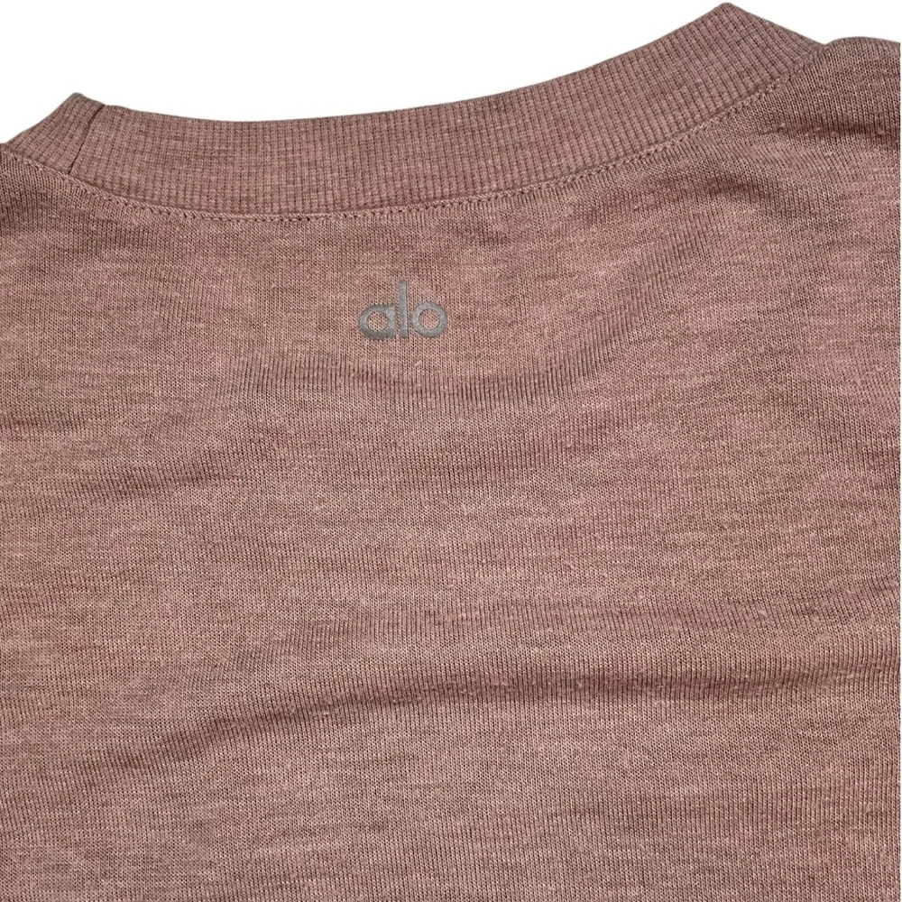 NWOT Alo Yoga Glimpse Split‎ Side Hem Long Sleeve Dusted Plum Heather Size Small